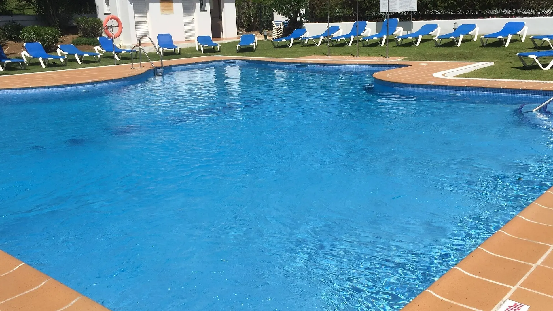 Amazing Front Line Golf Detached Villa Marbella