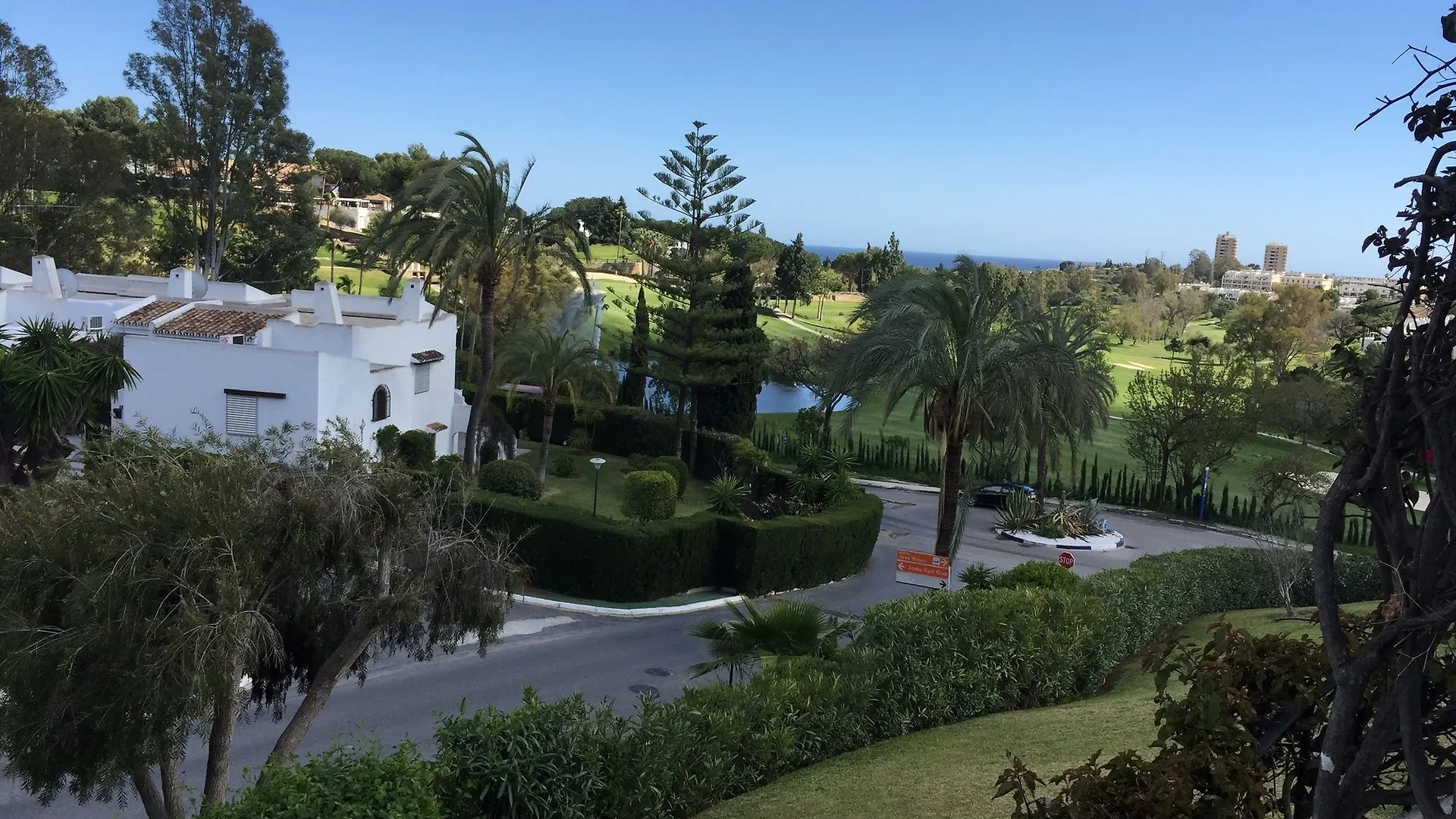 Amazing Front Line Golf Detached Villa Marbella